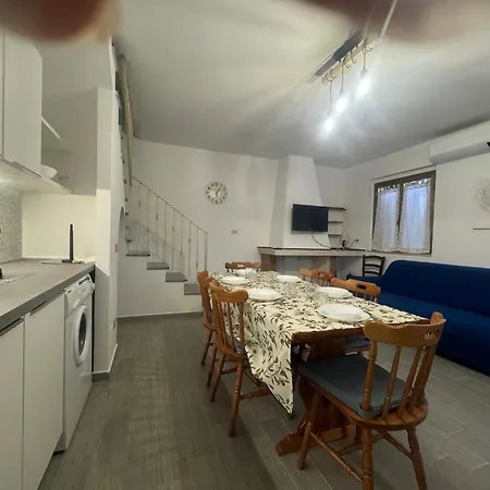 Fpo-fio42tp Casa Su Due Piani, 6 Pax A Ottiolu * Porto Ottiolu