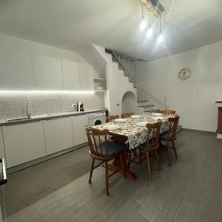 Fpo-fio42tp Casa Su Due Piani, 6 Pax A Ottiolu * Porto Ottiolu